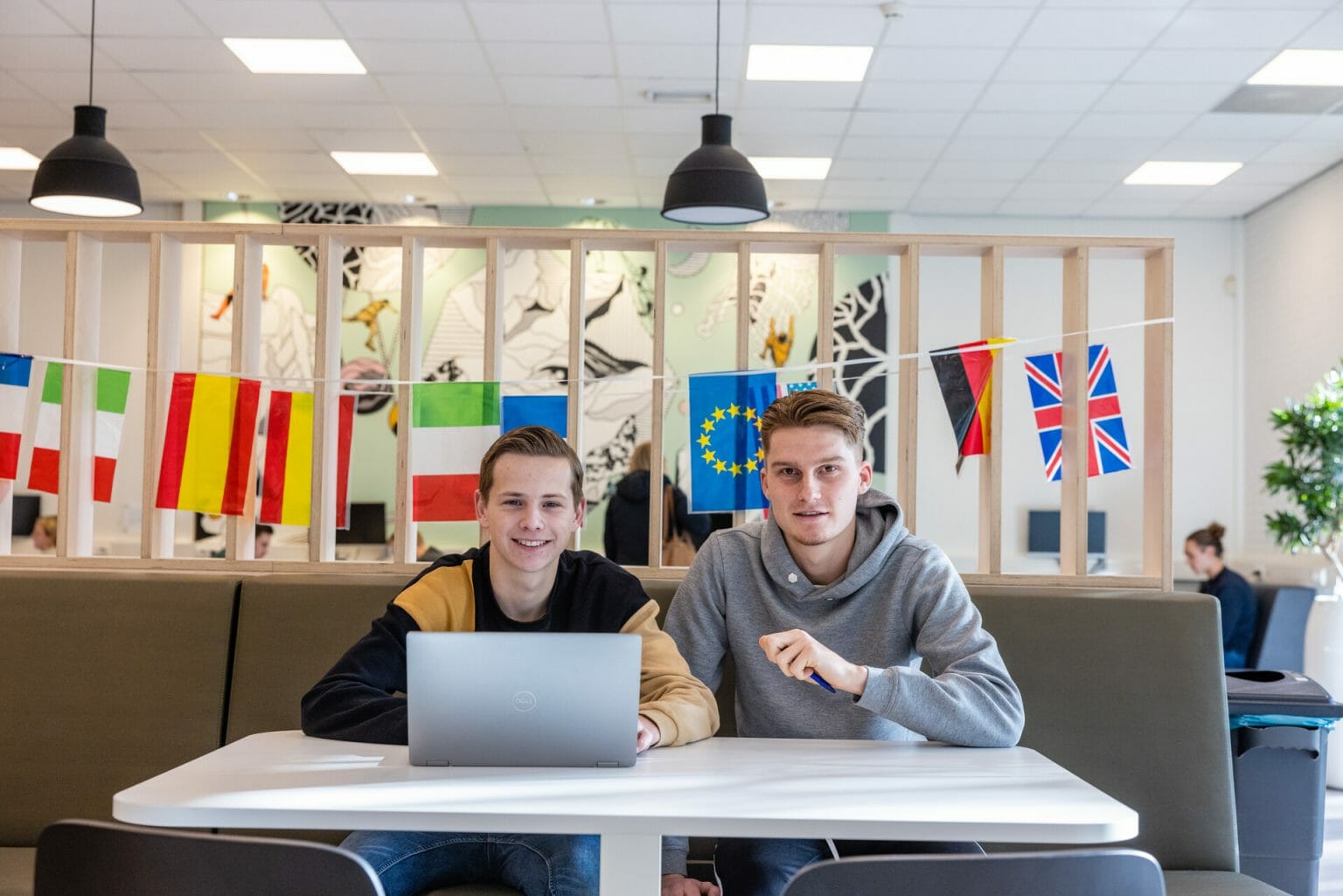 Fontys Onderwijs & Onderzoek - Fontys